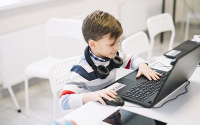 Tại sao phụ huynh nên đăng ký khóa học lập trình cho con ngay bây giờ?